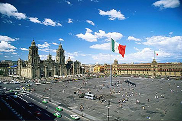 mexico-zocalo03.jpg