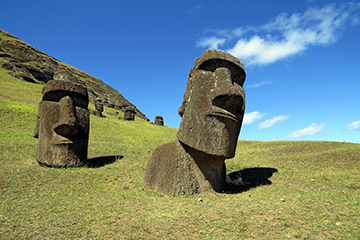 moai_hanga_roa.jpg